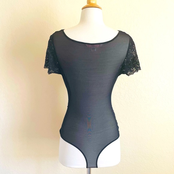 VTG Victoria’s Secret Black Lace Bodysuit - Picture 6 of 11